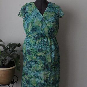 NWT Faux Wrap Printed Maxi Dress Size LG